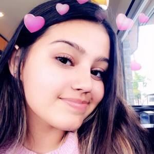 Meet your Posher, Isabel